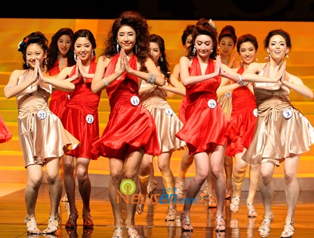 Sinh viên ba lê đăng quang Hoa hậu Hàn Quốc 2009 - 3