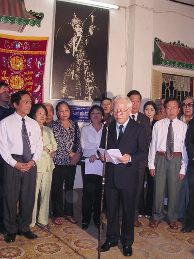 Lãnh đạo Thành phố tiễn biệt NSND Phùng Há  - 1