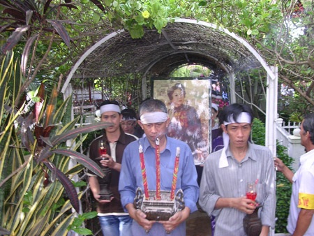 Lãnh đạo Thành phố tiễn biệt NSND Phùng Há  - 9