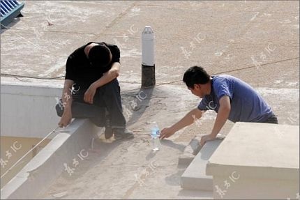 Chùm ảnh: Căng thẳng giải cứu người nhảy lầu tự tử - 5