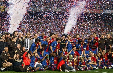 Real Madrid sớm đụng “khắc tinh” Deportivo, Barcelona dễ thở - 2