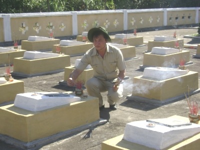 Xúc động lễ dâng hương các liệt sĩ thanh niên xung phong - 8