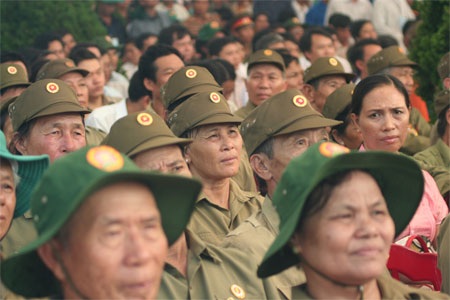 Xúc động lễ dâng hương các liệt sĩ thanh niên xung phong - 6