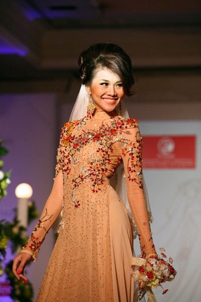 Cô dâu xinh đẹp Phùng Ngọc Yến  - 10