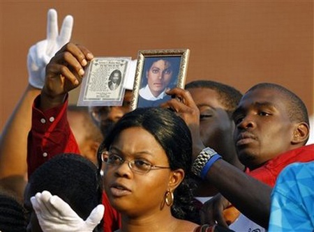 Quê nhà tổ chức lễ tưởng nhớ Michael Jackson - 12