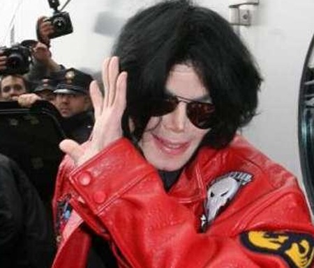 Cha đẻ Michael Jackson muốn biến cháu thành "sao" - 4 Cha đẻ Michael Jackson muốn biến cháu thành "sao" - 4