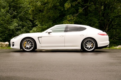 Porsche Panamera Turbo “phế ngôi” Cadillac CTS-V  - 2