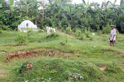 Lời “kêu cứu” của gần 3.000 ngôi mộ - 3 Lời “kêu cứu” của gần 3.000 ngôi mộ - 3