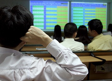 90% mã giảm giá, Vn-Index mất gần 15 điểm - 1 90% mã giảm giá, Vn-Index mất gần 15 điểm - 1