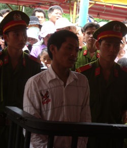 Tử hình kẻ sát hại hai vợ chồng “ân nhân” - 1 Tử hình kẻ sát hại hai vợ chồng “ân nhân” - 1