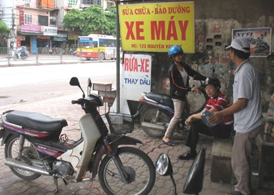 Đôi vợ chồng ung thư và lá đơn kiện chủ tịch quận - 1 Đôi vợ chồng ung thư và lá đơn kiện chủ tịch quận - 1