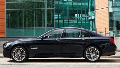 Gói thể thao M và động cơ diesel cho BMW 7-series - 1