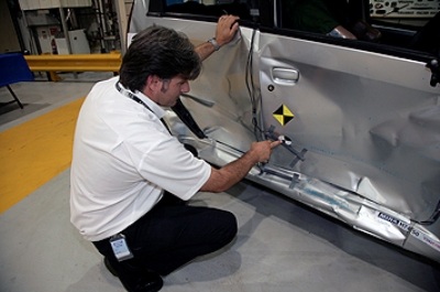 Tata Nano đạt tiêu chuẩn an toàn châu Âu - 4 Tata Nano đạt tiêu chuẩn an toàn châu Âu - 4