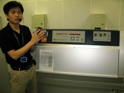 Thăm trung tâm kiểm định chất lượng của Nokia - 14