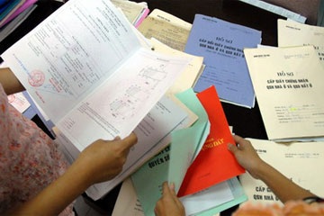 Vẫn cấp sổ đỏ, sổ hồng khi chờ mẫu sổ mới - 1 Vẫn cấp sổ đỏ, sổ hồng khi chờ mẫu sổ mới - 1