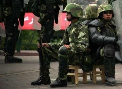 Chính phủ Trung Quốc cam kết bảo vệ người dân ở nước ngoài - 1 Chính phủ Trung Quốc cam kết bảo vệ người dân ở nước ngoài - 1