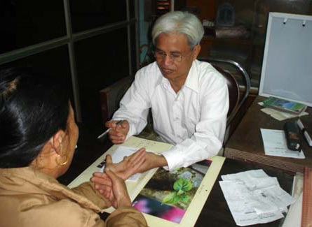 "Thần y" tự quảng cáo chữa khỏi ung thư máu - 1