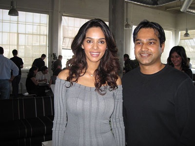 Chùm ảnh: Sao Bollywood thăm “sở chỉ huy” Twitter - 10 Chùm ảnh: Sao Bollywood thăm “sở chỉ huy” Twitter - 10