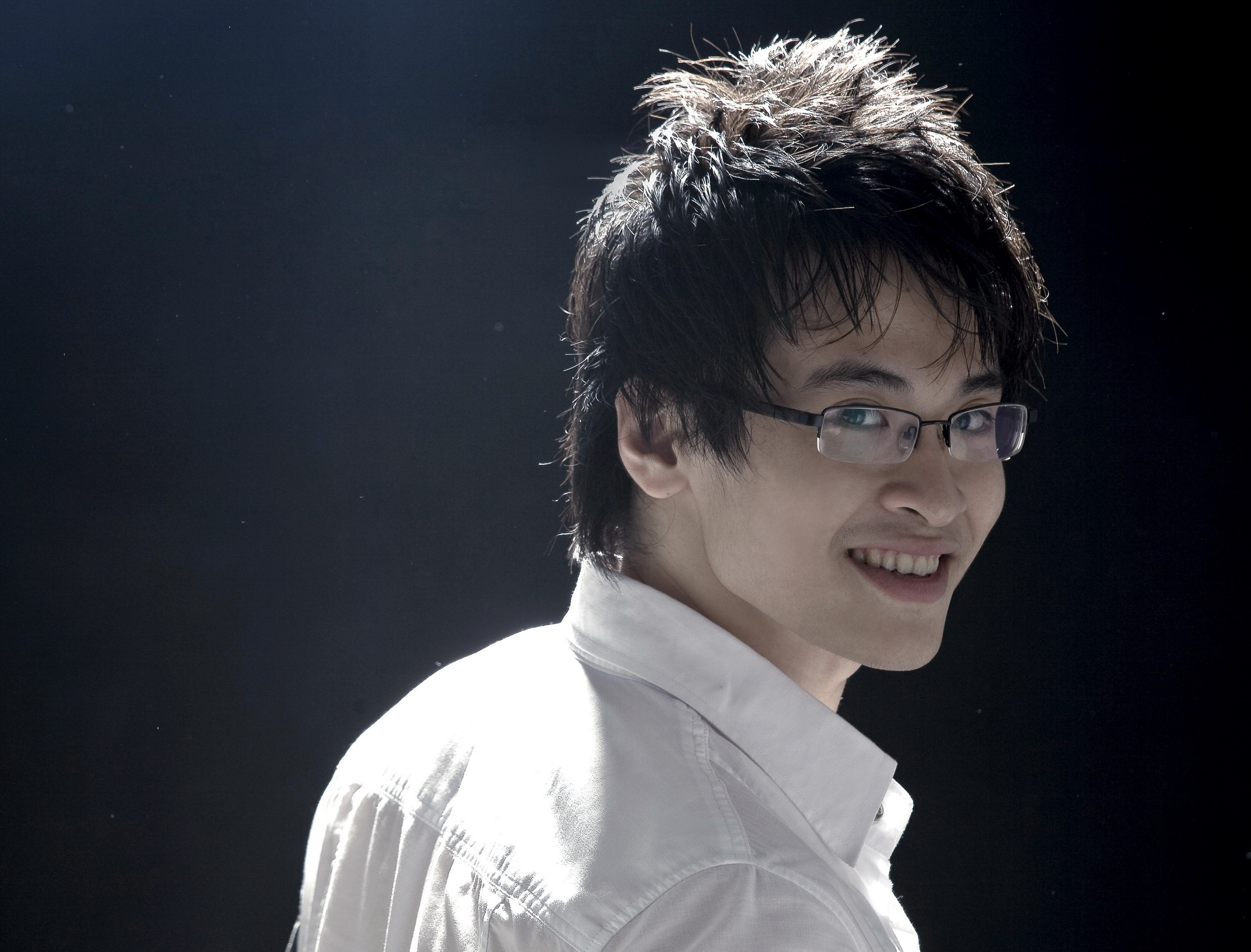 Bí quyết giúp phái mạnh tự tin trong giao tiếp - 2