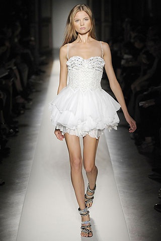 BST xuân hè 2009 của Balmain - 14