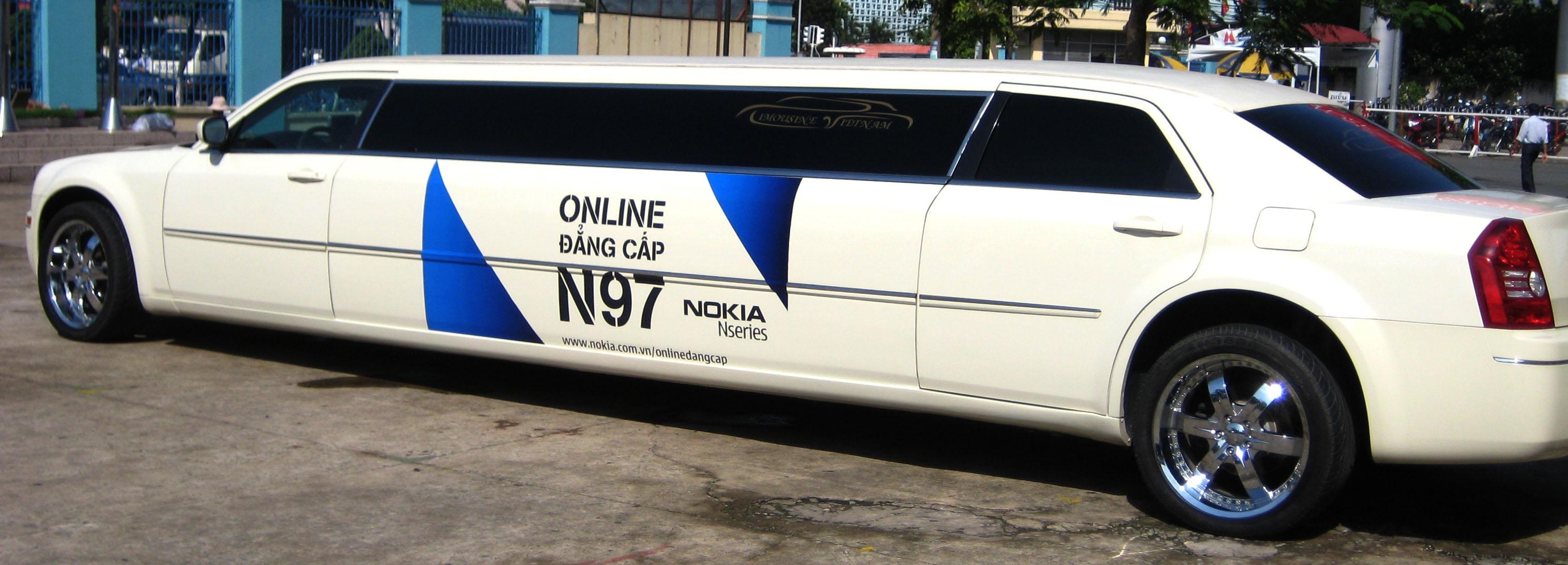 Mai Phương Thúy và Limousine - ai dài hơn? - 5 Mai Phương Thúy và Limousine - ai dài hơn? - 5