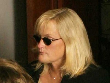 Khám phá hầm mộ yên nghỉ tạm thời của Michael Jackson - 3