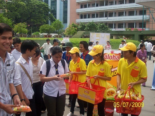 Tập đoàn Kinh Đô: “Hỗ trợ giáo dục là chiến lược lâu dài” - 1