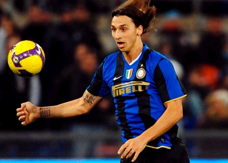 Ibrahimovic có giá trị chuyển nhượng sau mỗi C. Ronaldo - 1 Ibrahimovic có giá trị chuyển nhượng sau mỗi C. Ronaldo - 1