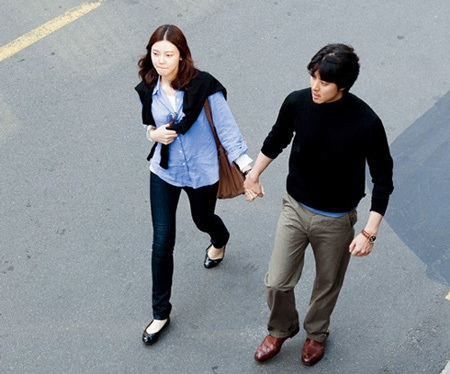 Lee Dong Gun lại lùi lịch đi bộ đội - 2 Lee Dong Gun lại lùi lịch đi bộ đội - 2