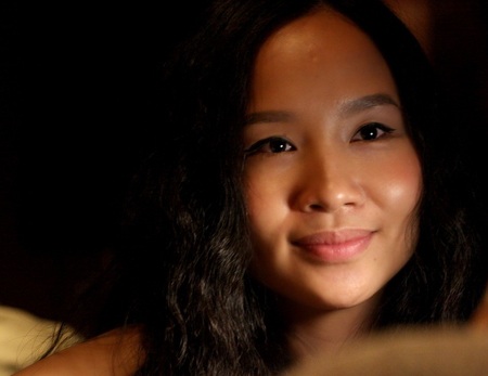 Mai Khôi: “Tiếc chi những nụ hôn, những vòng tay ôm...” - 2