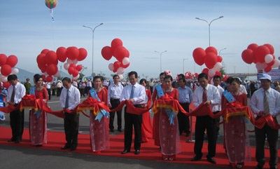 Khánh thành cầu dây võng dài nhất Việt Nam - 1