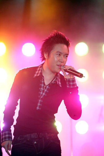 Trà My Idol khoe vòng một gợi cảm - 11