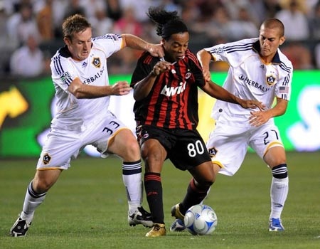 Beckham giúp LA Galaxy chật vật cầm hòa AC Milan - 2 Beckham giúp LA Galaxy chật vật cầm hòa AC Milan - 2