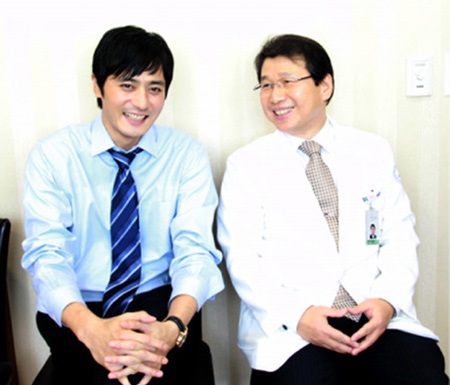 Han Chae Young rạng rỡ bên Jang Dong Gun - 24