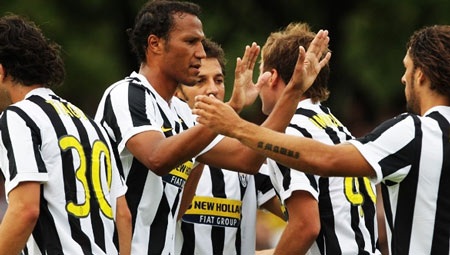 Crespo tỏa sáng cùng Genoa, Juve bị Nancy cầm hòa - 1 Crespo tỏa sáng cùng Genoa, Juve bị Nancy cầm hòa - 1