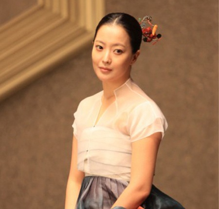 Kim Hee Sun: “Tôi sẽ bắt đầu lại” - 1 Kim Hee Sun: “Tôi sẽ bắt đầu lại” - 1