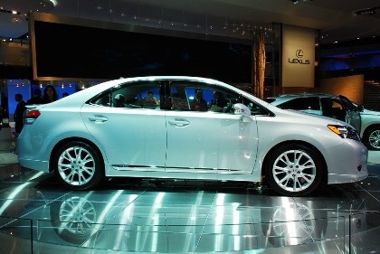 Lexus HS 250h có giá dưới 35.000 USD tại Mỹ - 2 Lexus HS 250h có giá dưới 35.000 USD tại Mỹ - 2