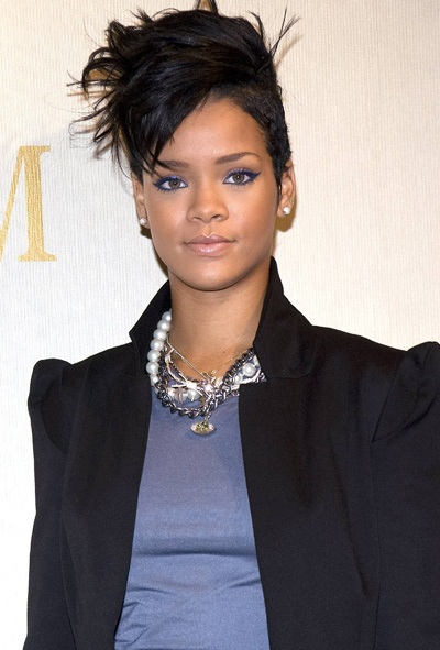 Video: Chris Brown xin lỗi Rihanna sau vụ hành hung - 2 Video: Chris Brown xin lỗi Rihanna sau vụ hành hung - 2