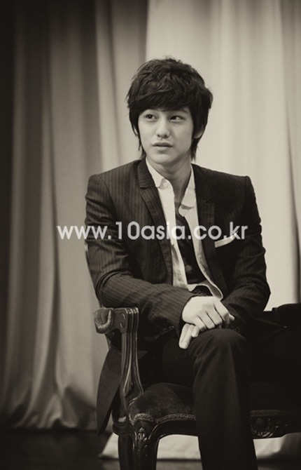 Kim Bum “phủ sóng” các tạp chí lớn - 10