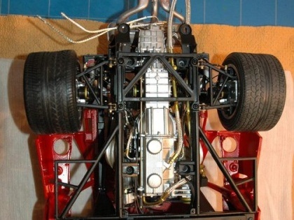 “Mổ” một chiếc Ferrari tí hon - 9 “Mổ” một chiếc Ferrari tí hon - 9