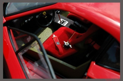 “Mổ” một chiếc Ferrari tí hon - 16 “Mổ” một chiếc Ferrari tí hon - 16