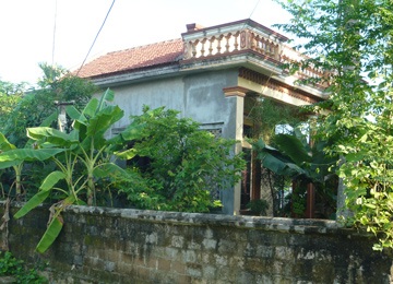 Chủ tịch xã bị bắt quả tang đánh bạc vẫn tại vị - 1