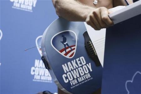 Chùm ảnh: Khi chàng "cao bồi khỏa thân" tranh cử thị trưởng - 8