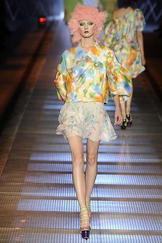 BST xuân hè 2009 của John Galliano - 15