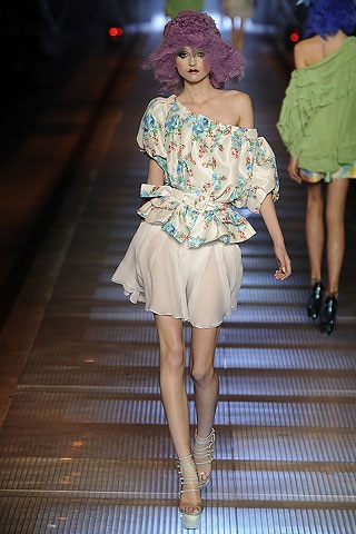 BST xuân hè 2009 của John Galliano - 14