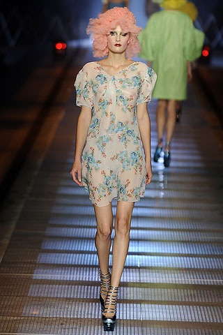BST xuân hè 2009 của John Galliano - 7
