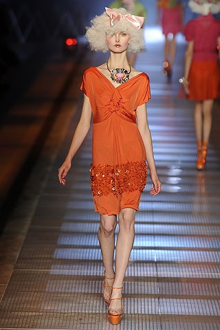 BST xuân hè 2009 của John Galliano - 22