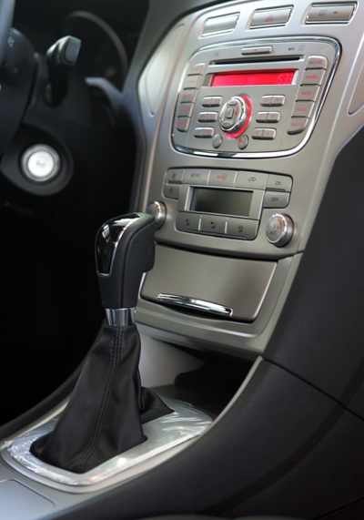 Ford ra mắt Mondeo lắp ráp trong nước - 8 Ford ra mắt Mondeo lắp ráp trong nước - 8