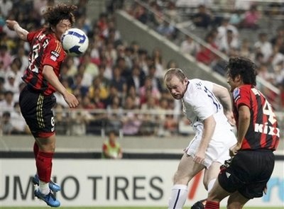 “Quỷ đỏ” nhọc nhằn ngược dòng vượt qua FC Seoul - 2 “Quỷ đỏ” nhọc nhằn ngược dòng vượt qua FC Seoul - 2