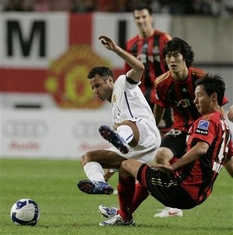 “Quỷ đỏ” nhọc nhằn ngược dòng vượt qua FC Seoul - 3 “Quỷ đỏ” nhọc nhằn ngược dòng vượt qua FC Seoul - 3
